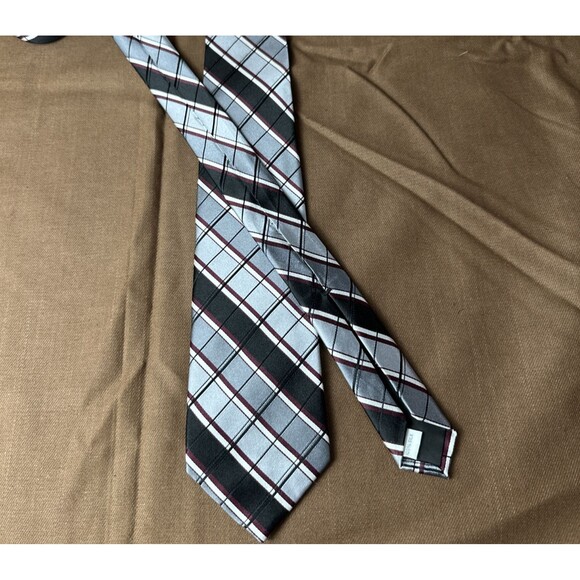 CORSINI Men's 7 Fold 100% Silk Tie Black Grey Burgundy Striped ~ Seven Fold Tie - Picture 2 of 11